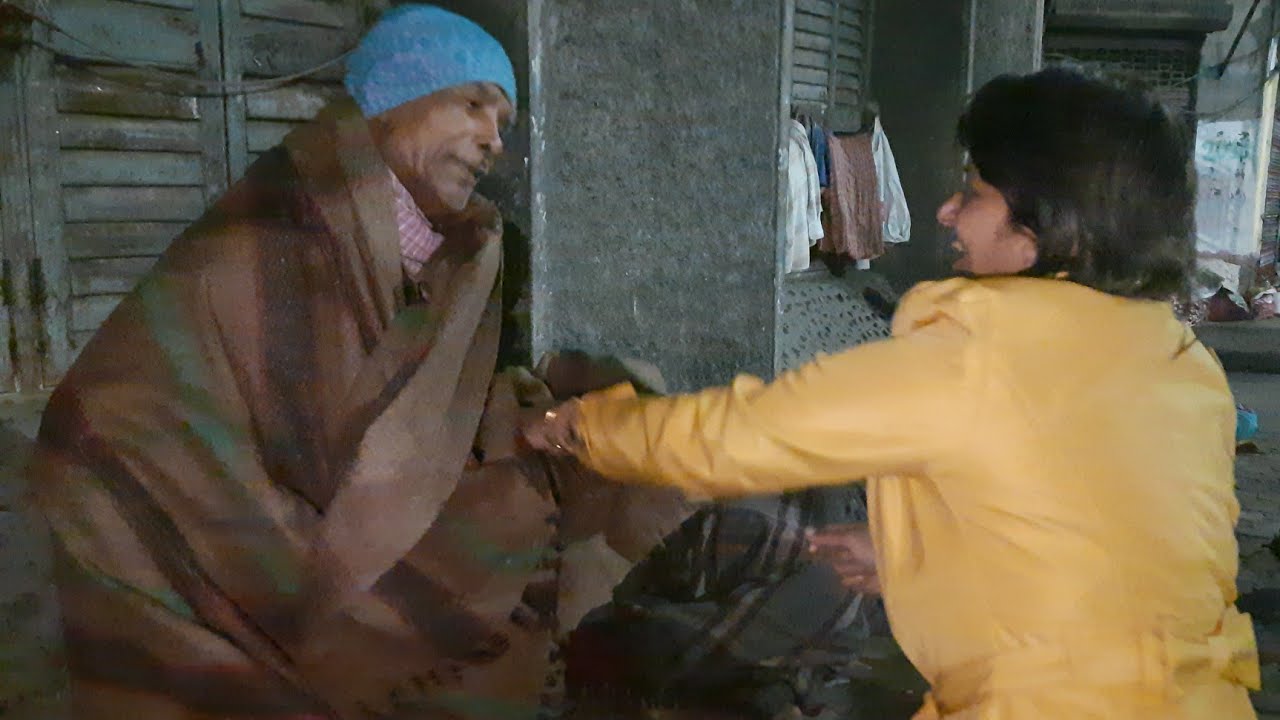Distribution of blankets(spreading the warth) all over Girish Park | Vlog #1 (11.12.20)