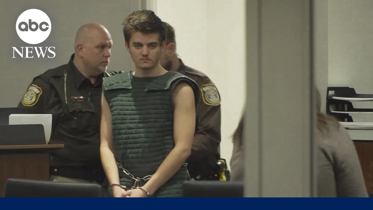 Teen kills parents in extremist plot to assassinate Trump: FBI