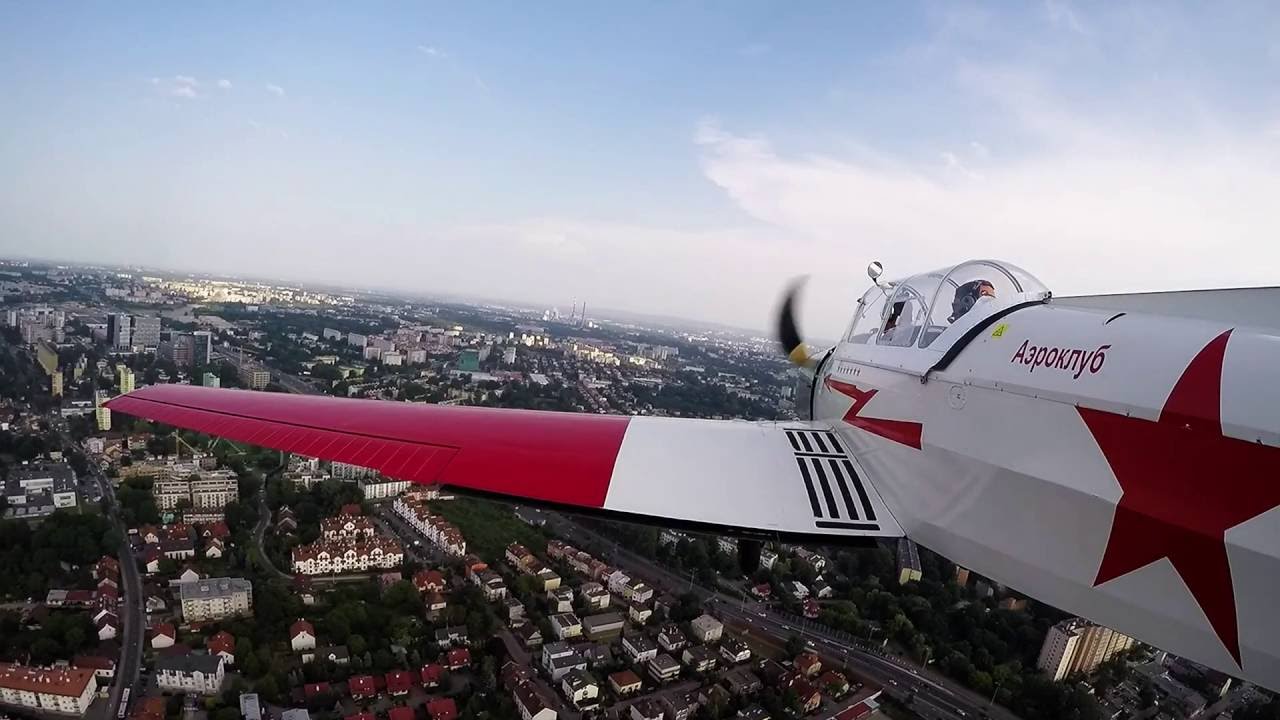 GoPro: Spectacular Approach&Landing in Krakow/Czyzyny Airport with Zlin-326