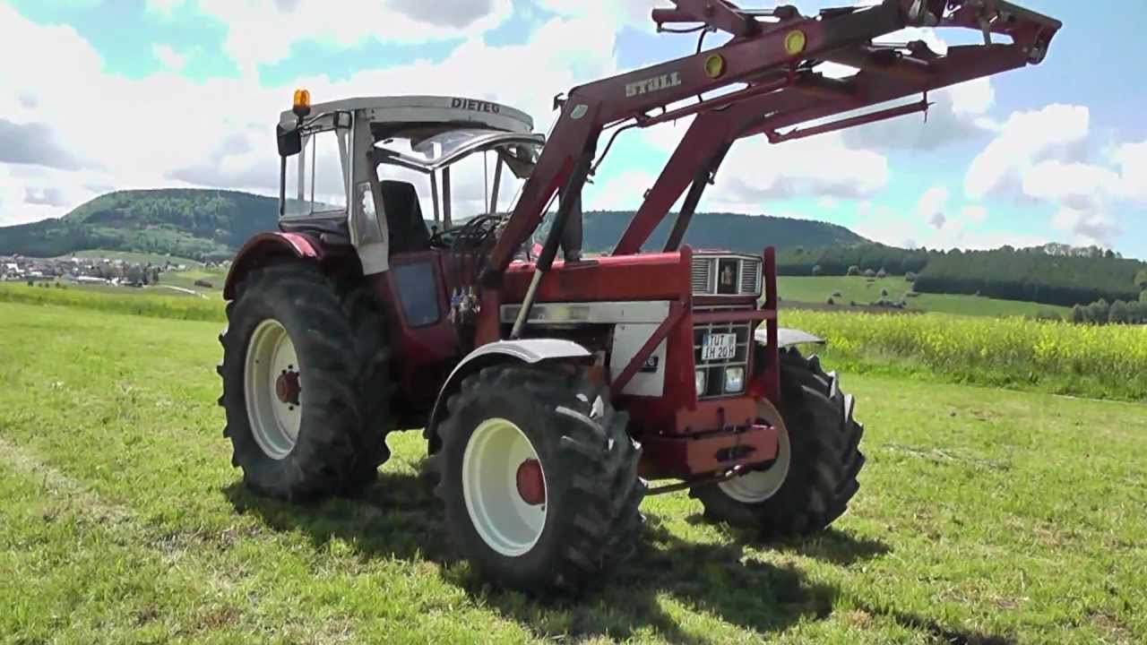 IHC 946 AS im Mai 2012