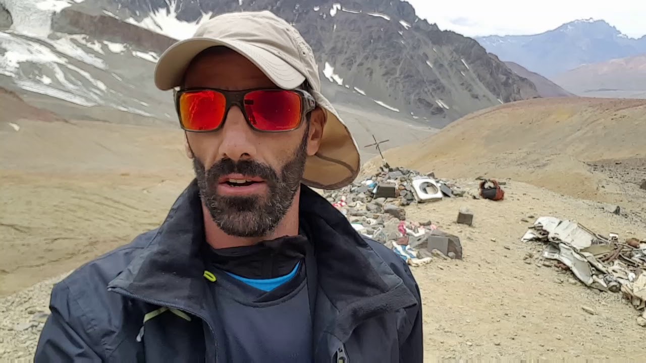El famoso trekking avión de los uruguayos ( El milagro de los Andes )