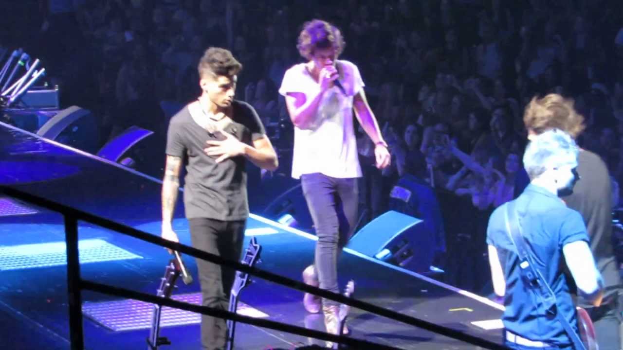 She's Not Afraid Harry dancing and eating Skittles! (07/10/13)