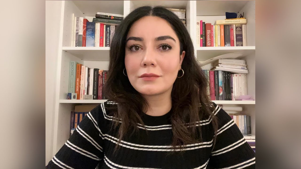 AHMET KAYA’NIN KIZI: O’NUN DÜŞLEDİĞİ BİR ÜLKEDE YAŞAMIYORUZ