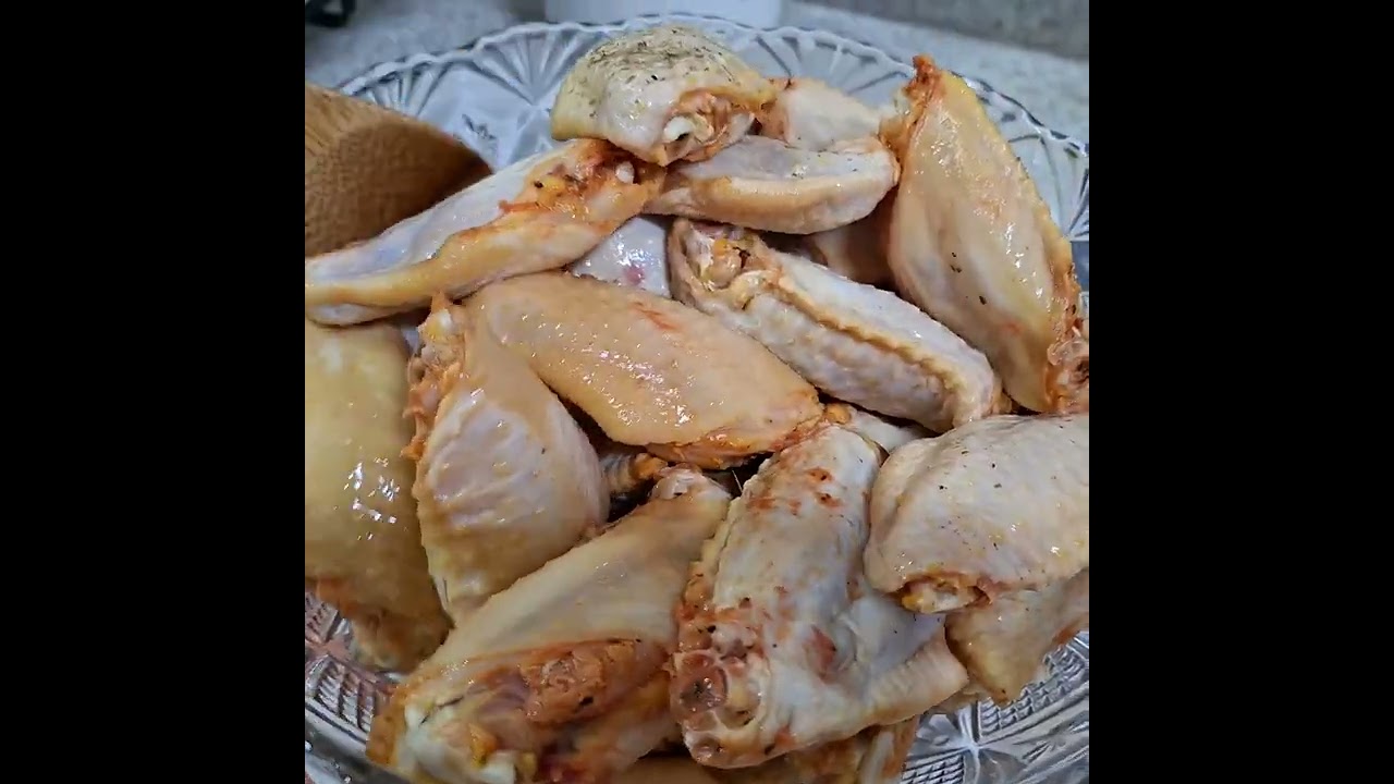 A janta já esta pronta frango 🐔 com quiabo 