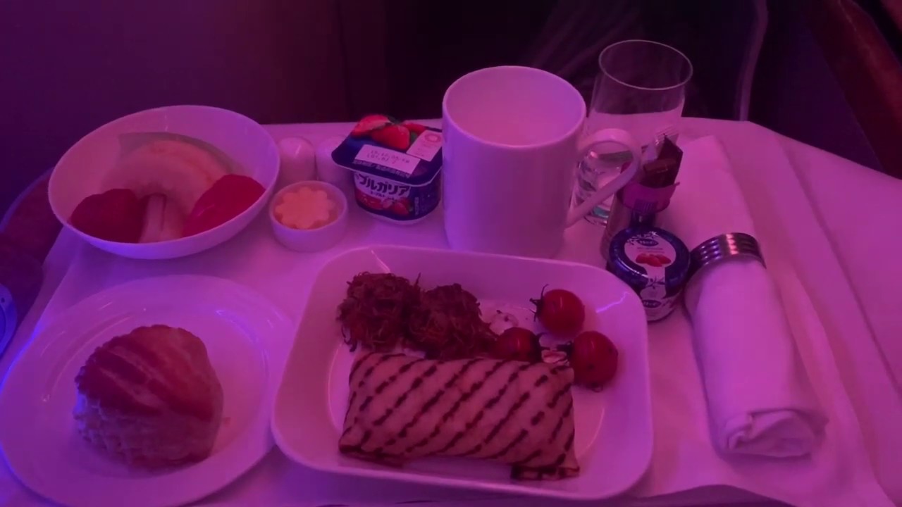 Emirates business class Tokyo to Dubai طيران الإمارات درجة رجال الاعمال من طوكيو الى دبي