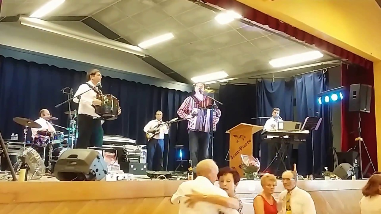 Thé dansant à St Lheurine 2016