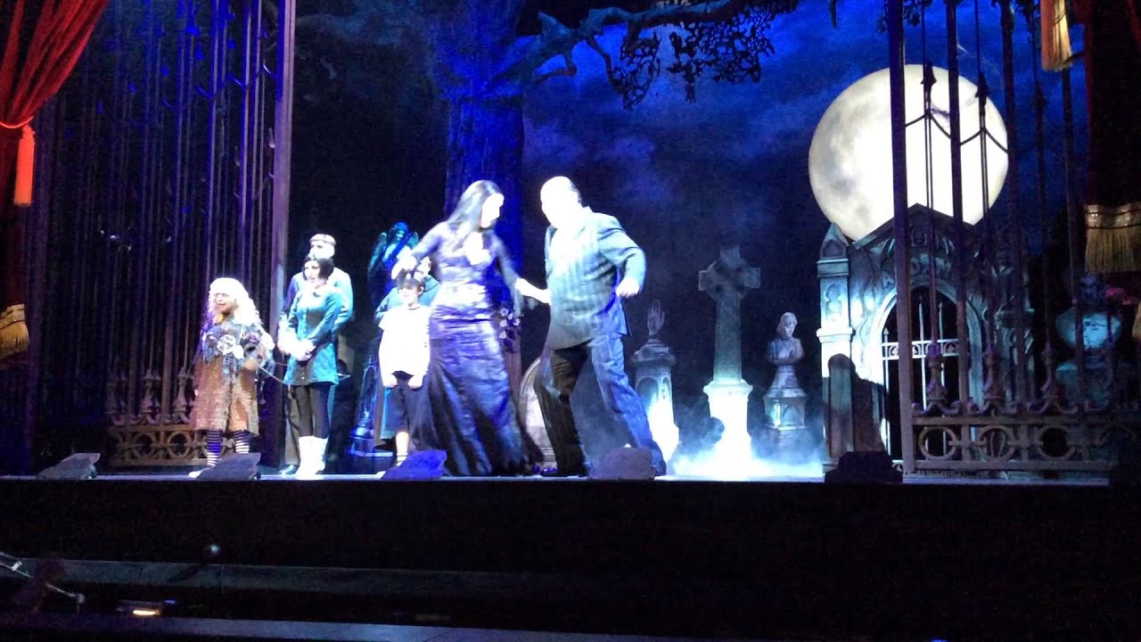 Primer musical de Los Locos Addams presentación a prensa.