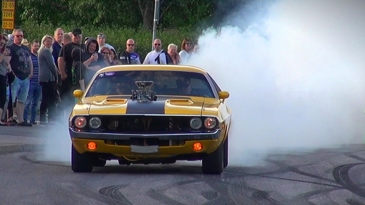 BADASS Tire Smoking Supercharged 1970 Dodge Challenger!