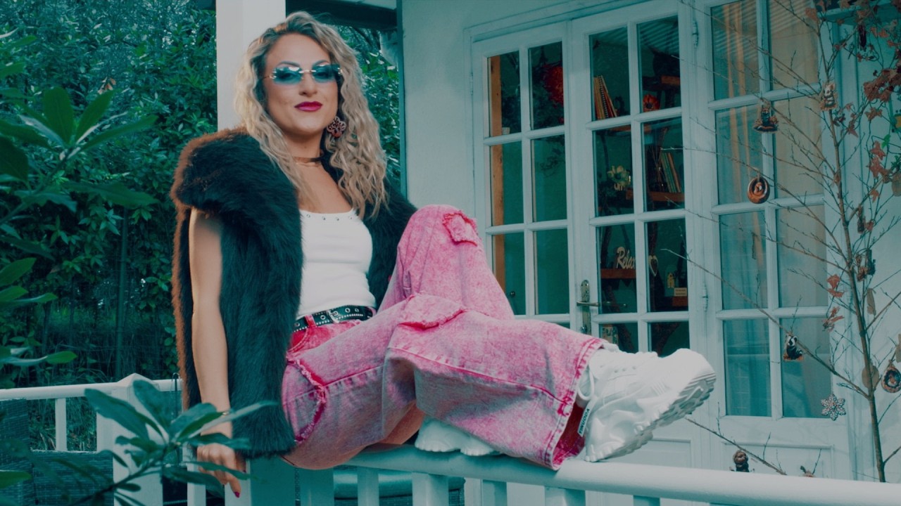 Ilaria Cenciarini - Colpa mia colpa tua (video ufficiale)