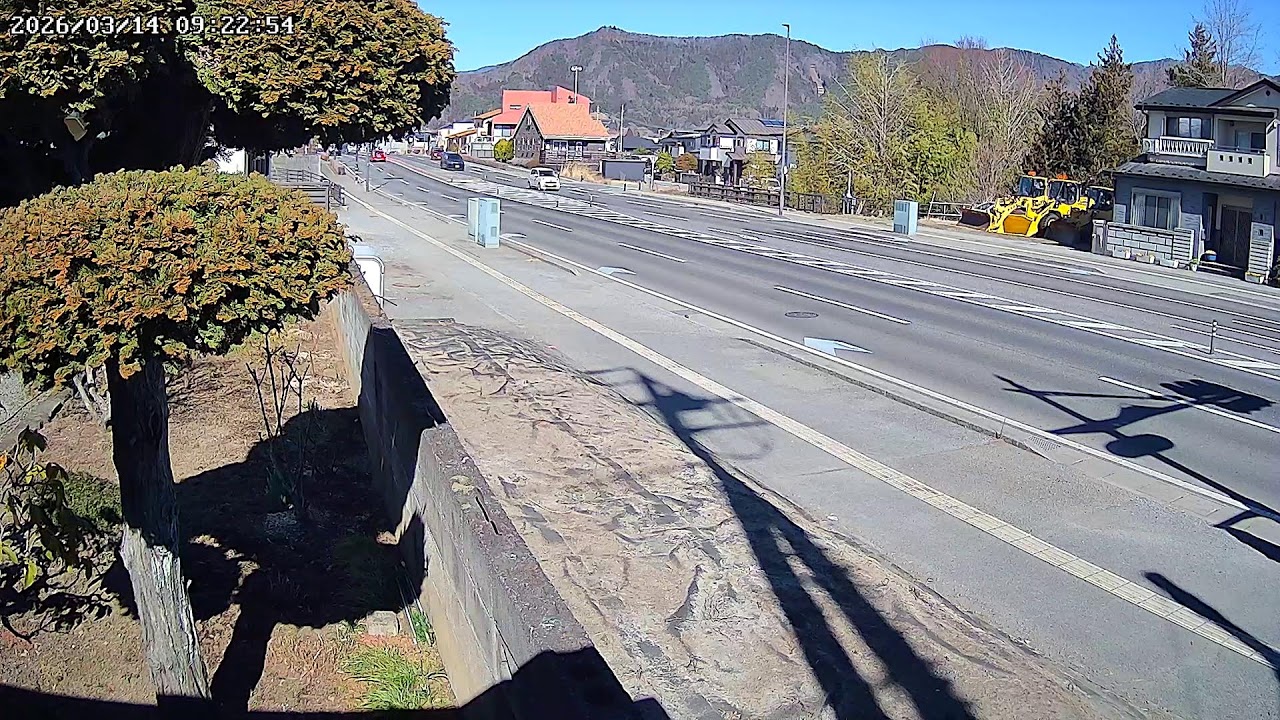 山梨県富士吉田市中曽根ライブカメラ Yamanashi Fujiyoshida Live camera.world.cam