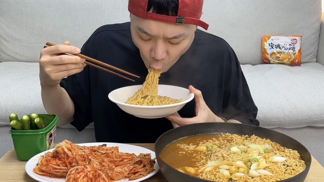 안성탕면4봉 계란5개 대파많이🔥 겁나게 맛있습니다😋 라면 먹방