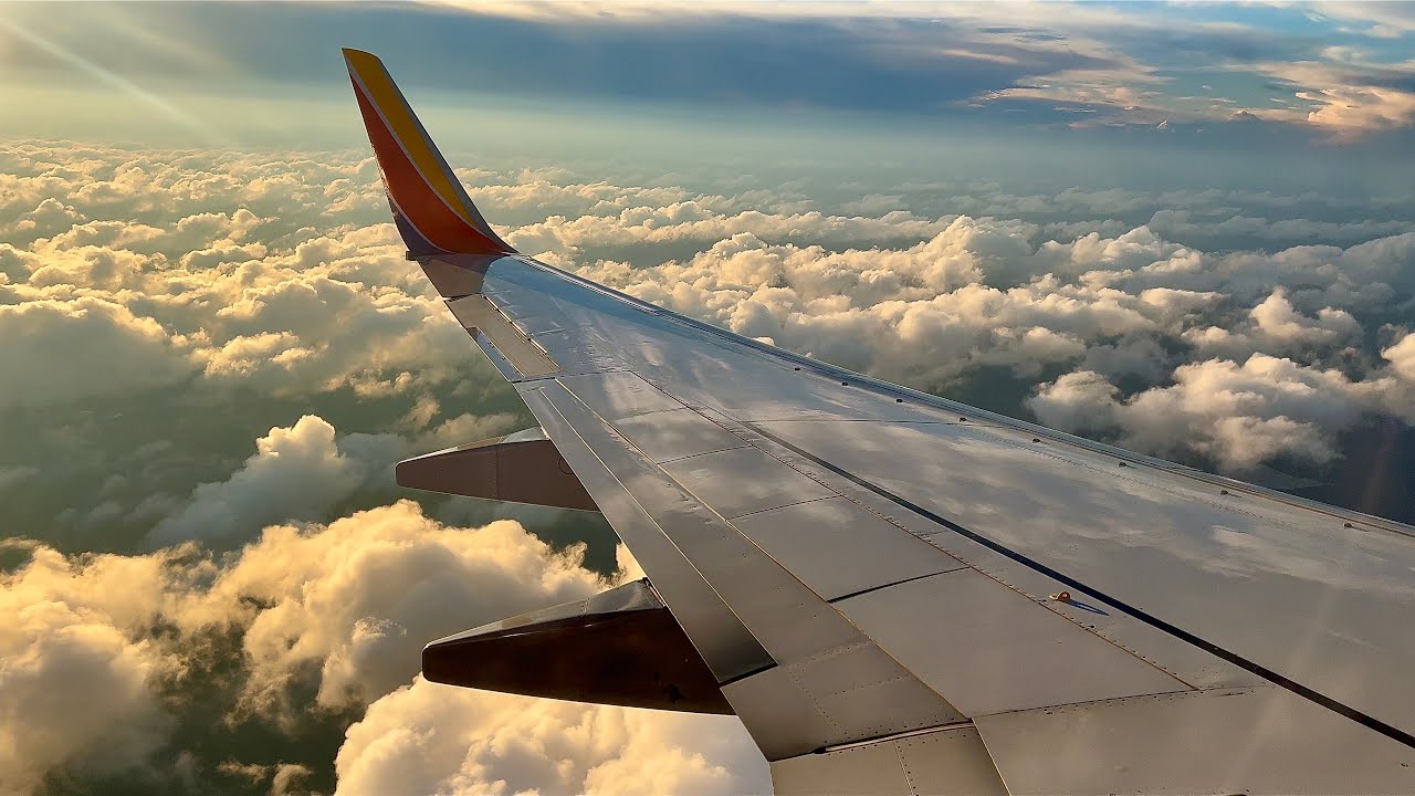 [4K] – Stunning Providence Sunset Landing – Southwest – Boeing 737-700 – PVD – N244WN – SCS Ep. 965