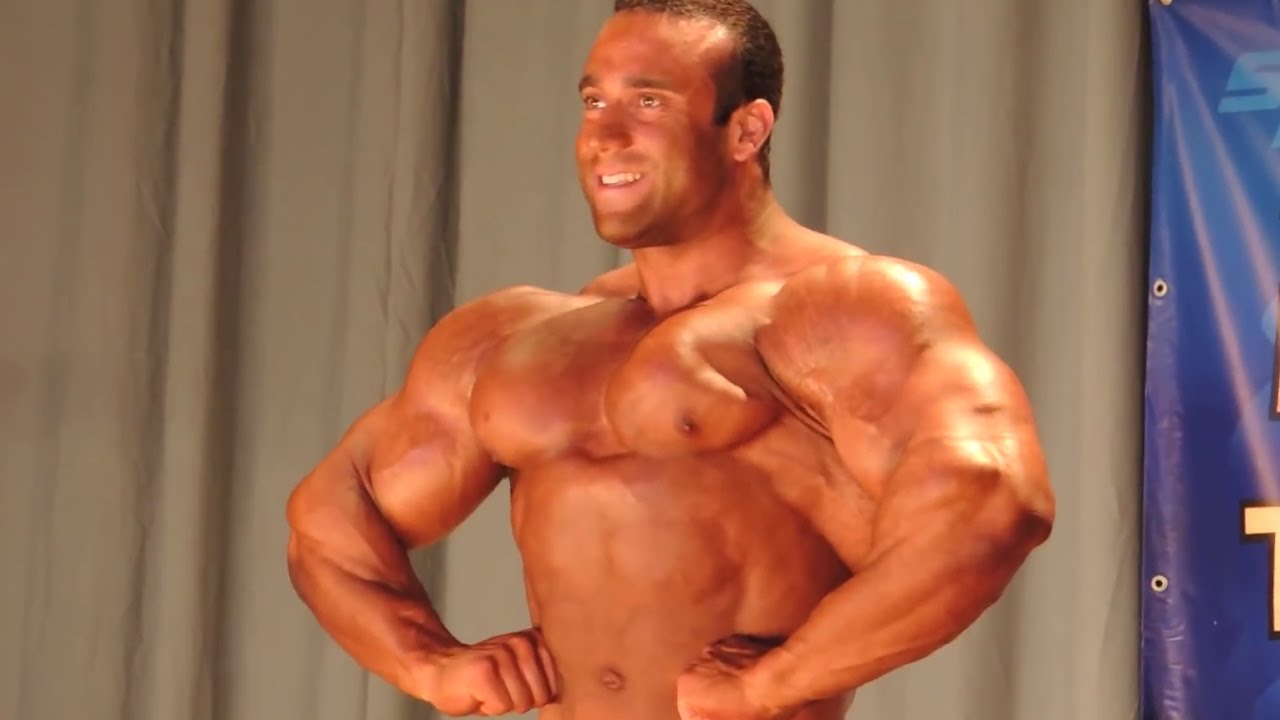 FRONT LAT SPREAD COMPILATION - Bodybuilders showing their mass!
