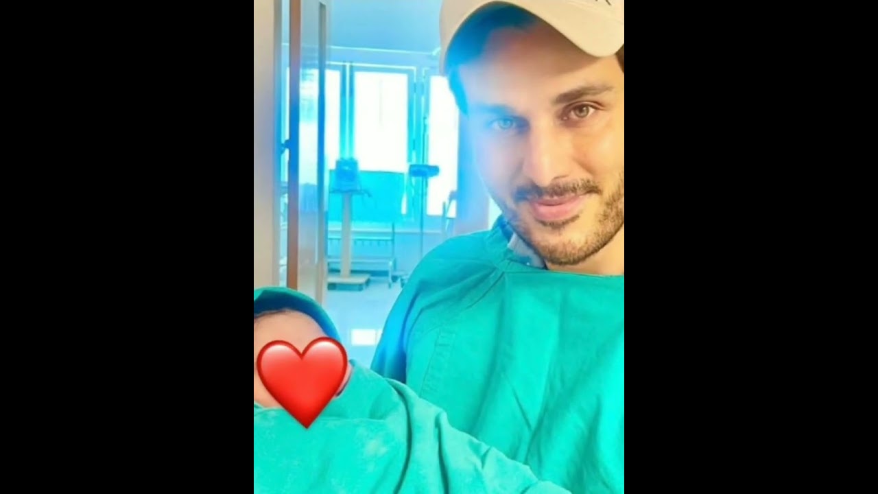 Ahsan khan blessed with baby girl 😍 