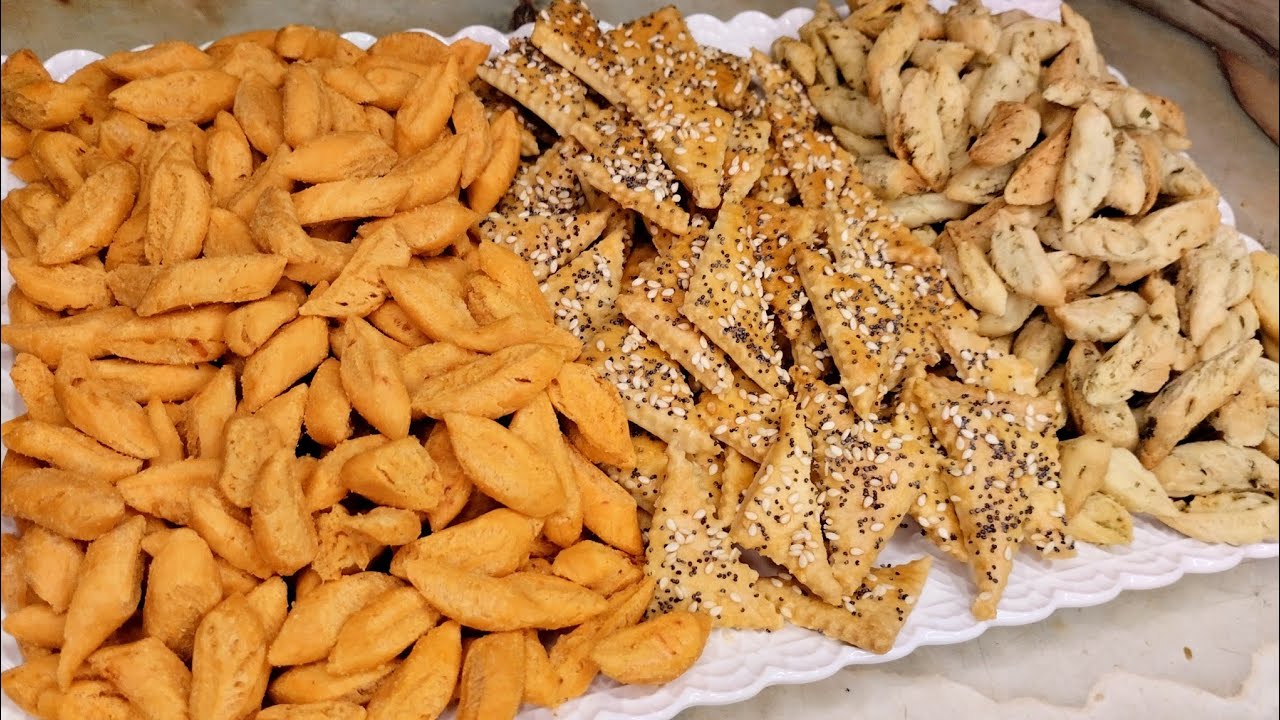 بلا تمارة وبلا طابع حضري معايا 3 الأشكال من الفقيقسات مالحين بعجينة واحدة وبنكهات مختلفة 😋🔥