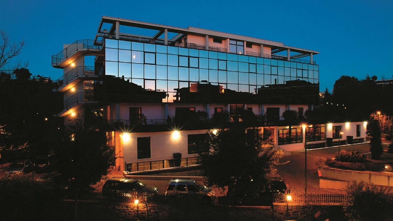 Hotel Zone, Rome, Italy | Holidays In Italy
