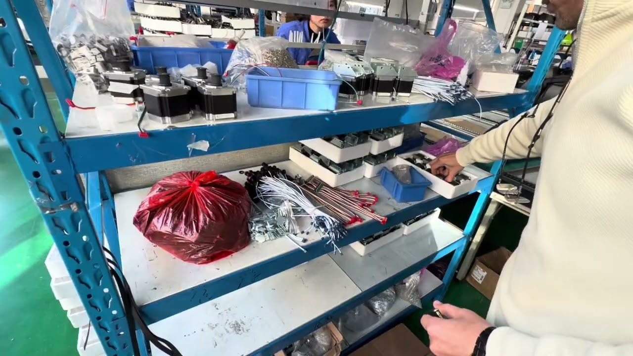 جولة داخل مصنع كتر بلوتر الريفاين الأصلى .. حيث الجودة بتتعمل، مش بتتقلّد