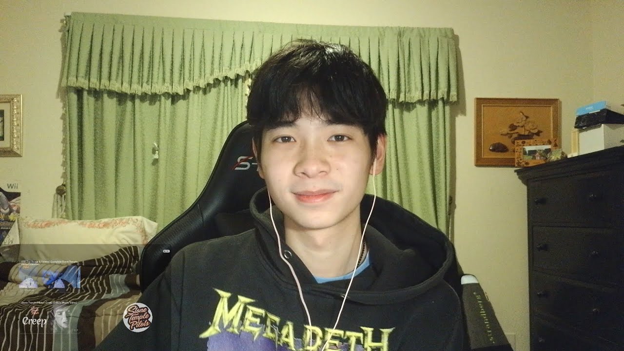 Guitarist reacts to Stone Temple Pilots - Plush REACTION