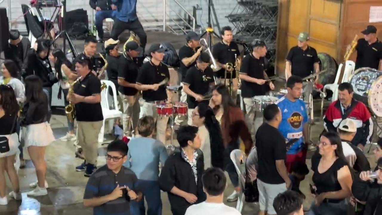 Mix Saxocumbia - BANDA LOS ASES DE HUAMBO - Lima 2025