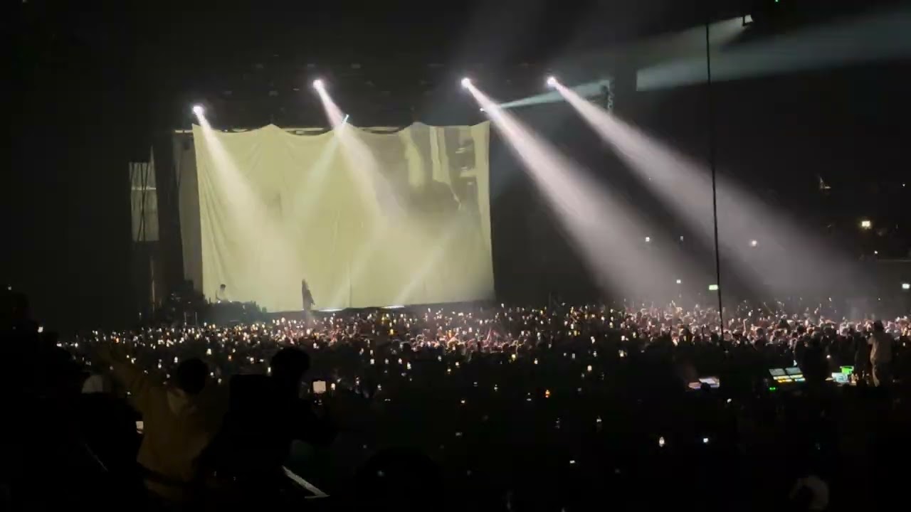 YUNG LEAN - GHOSTTOWN/YOSHI CITY LIVE LONDON OVO ARENA 2025