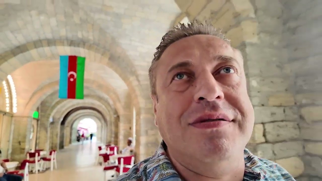 Прогулка по Торговой улице в Баку - Живой городской ритм