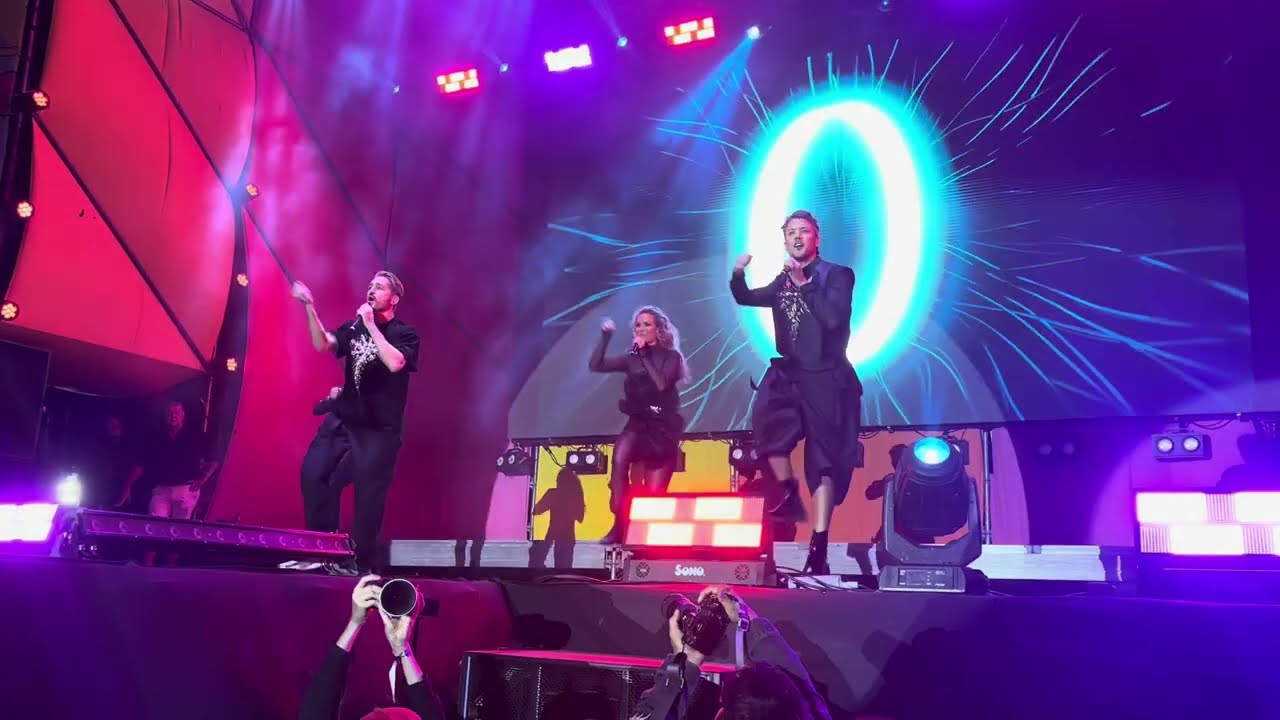 A*Teens - Halfway Around The World - Live @ Fiesta Grado 3, Concepción, Chile