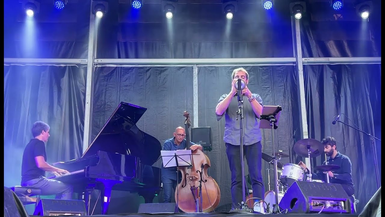 Pedro Neves Trio Feat. Javier Pereiro