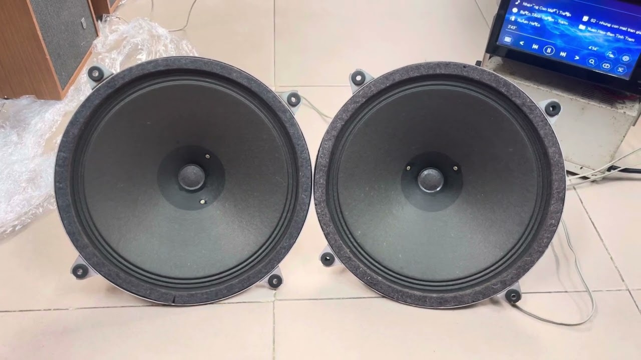 Toàn dải SABA-26cm. Sản xuất 1953-không có điểm chê.(HTT0800)