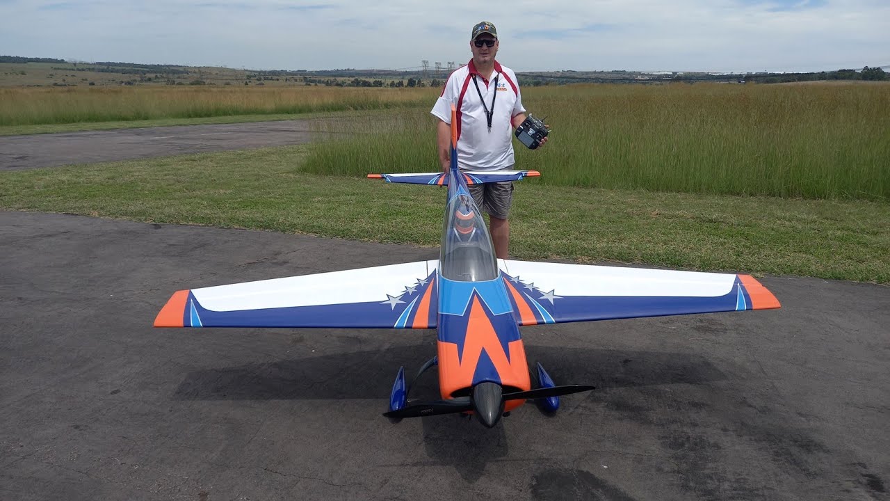 Large scale Extreme Flight Extra 300 V2 with DLE 130cc gas engine (1080HD)