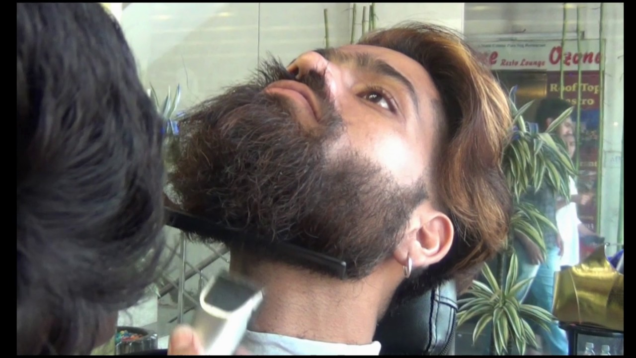 Beard Trimming Style in a Unique Way