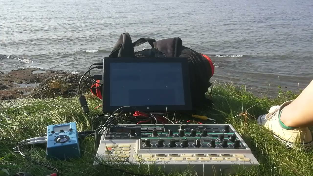 EXT02 || YAMAHA DX200 with ZOOM MS-70CDR  & GENERATIVE SEQUENCER - OUTDOOR GENERATIVE AMBIENT MUSIC