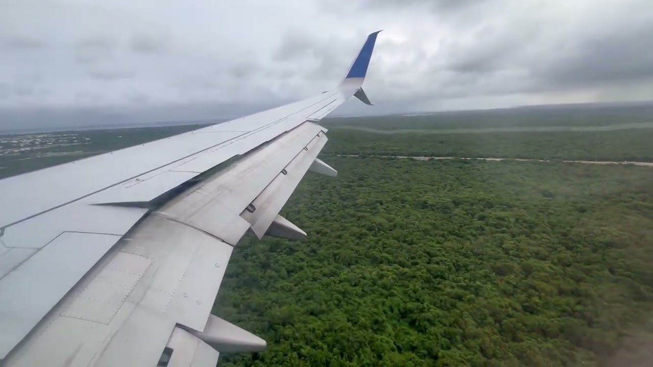 Copa Airlines Landing Punta Cana #copaairlines #puntacana #iphone #samsung #gopro #boeing #boeing737