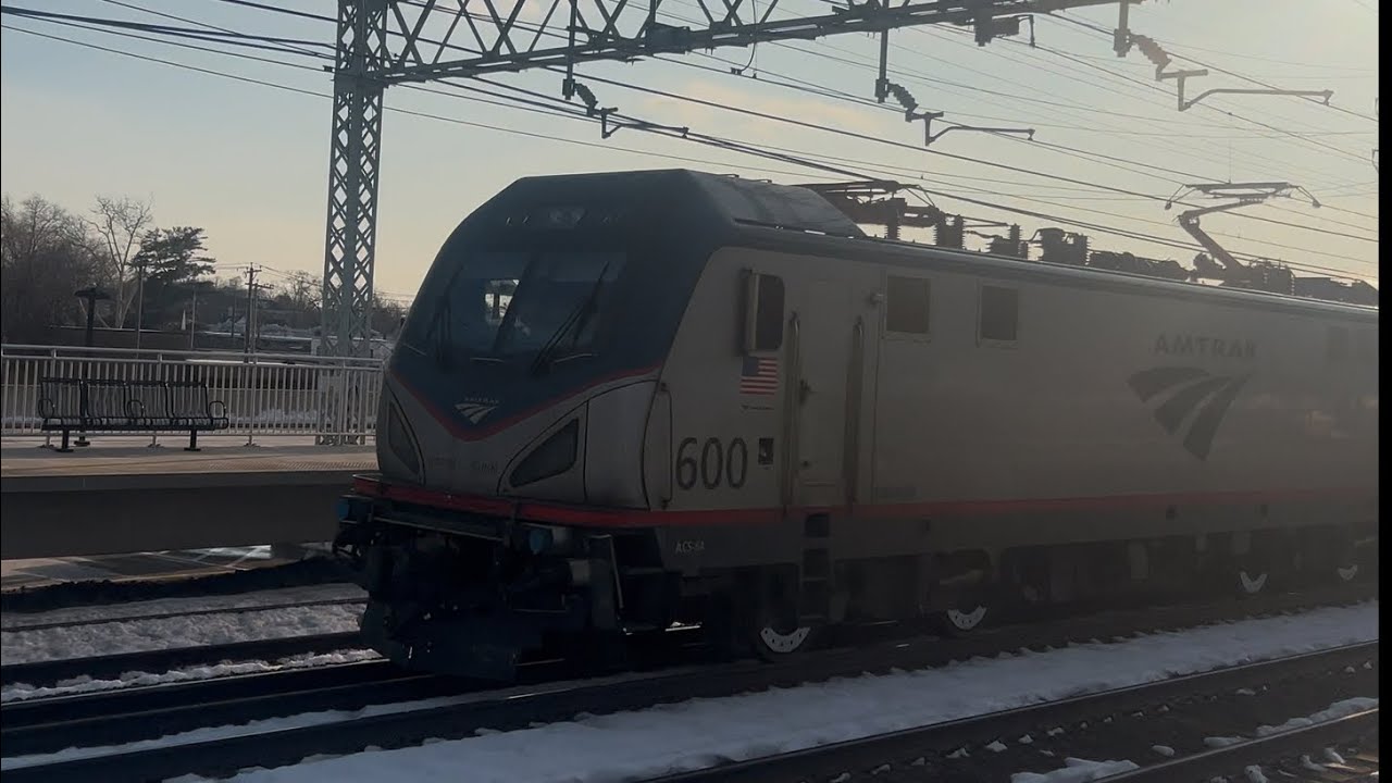 Valentines Day Railfanning at Old Greenwich (2/14/26)