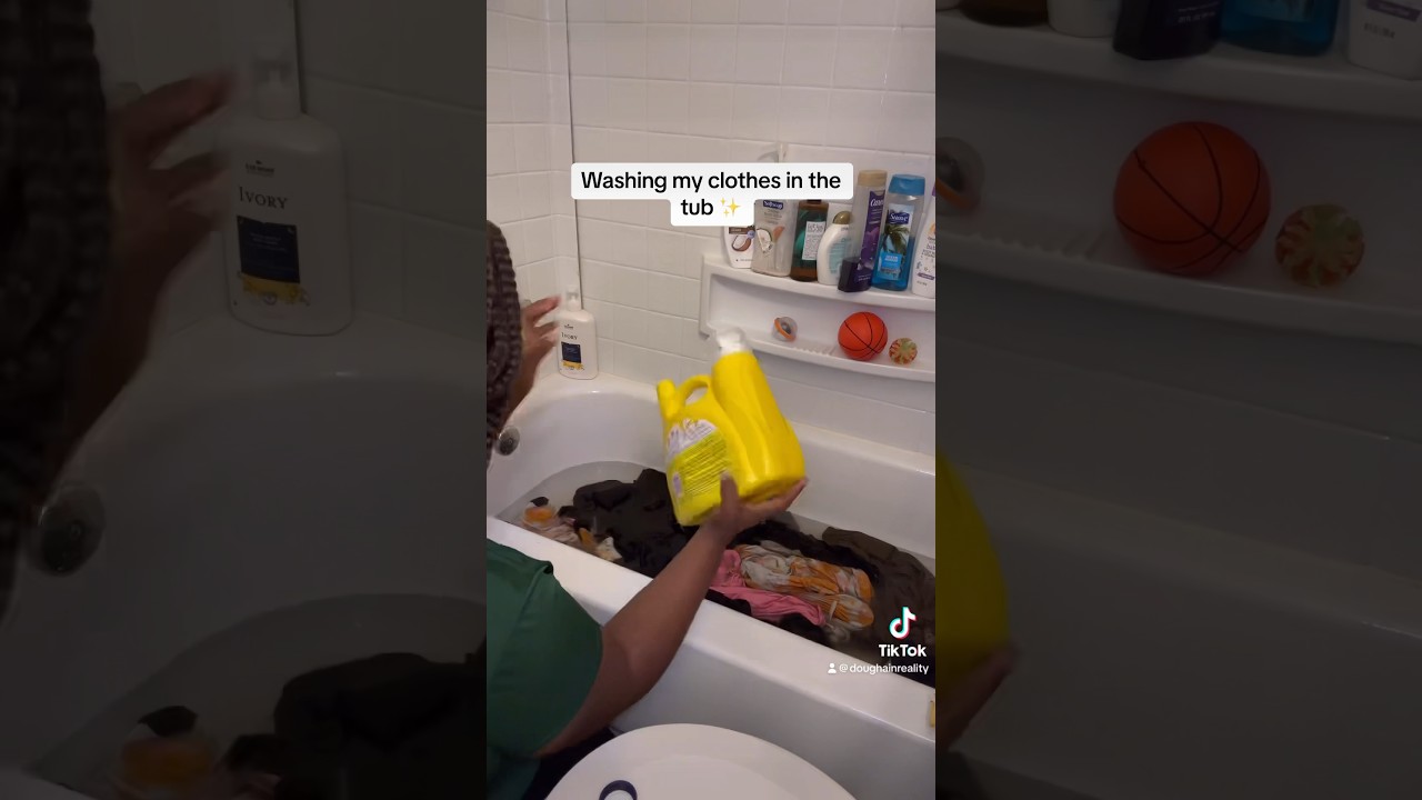 Washing my clothes in the bathtub ✨#dougha #mom #clothes #washing #clean #cleaning #lowbudget