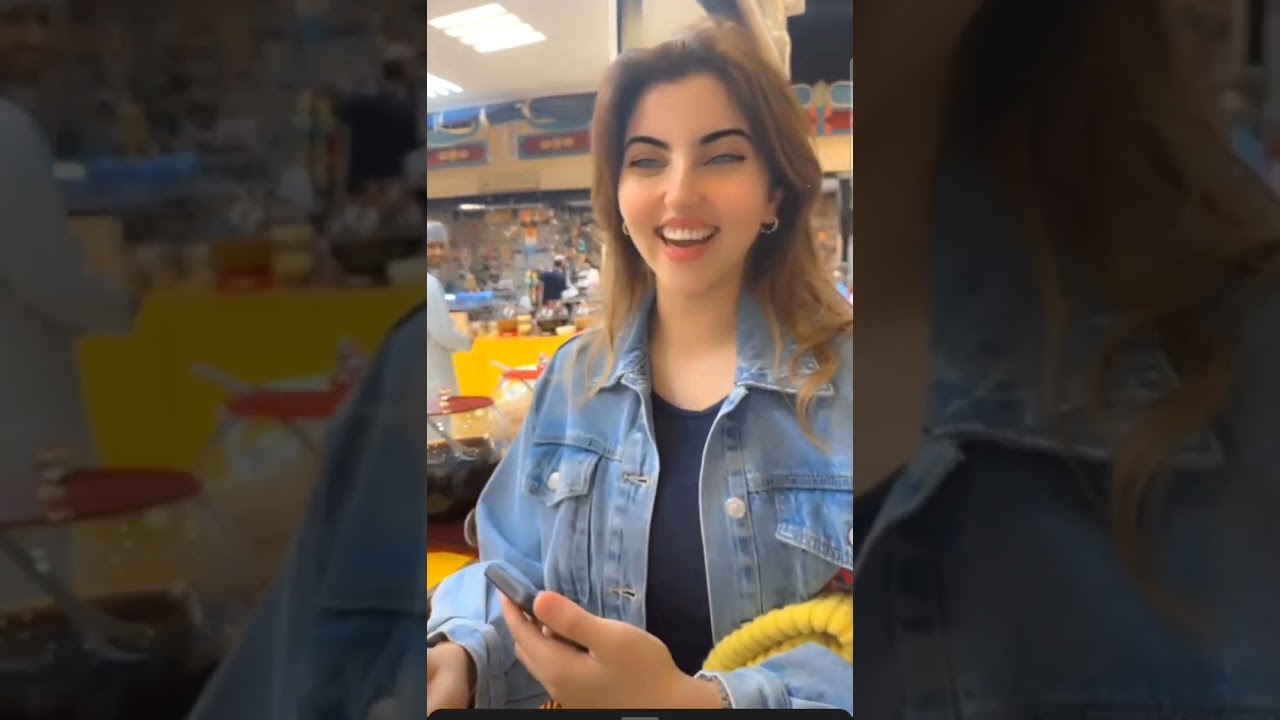 شاهد     واخيرا التقاء صقر   +ودنياء وامها ء  👍🥀👍 في القريه العالميه دبي💃🕺💃🕺...#اشتراك#بلقناه