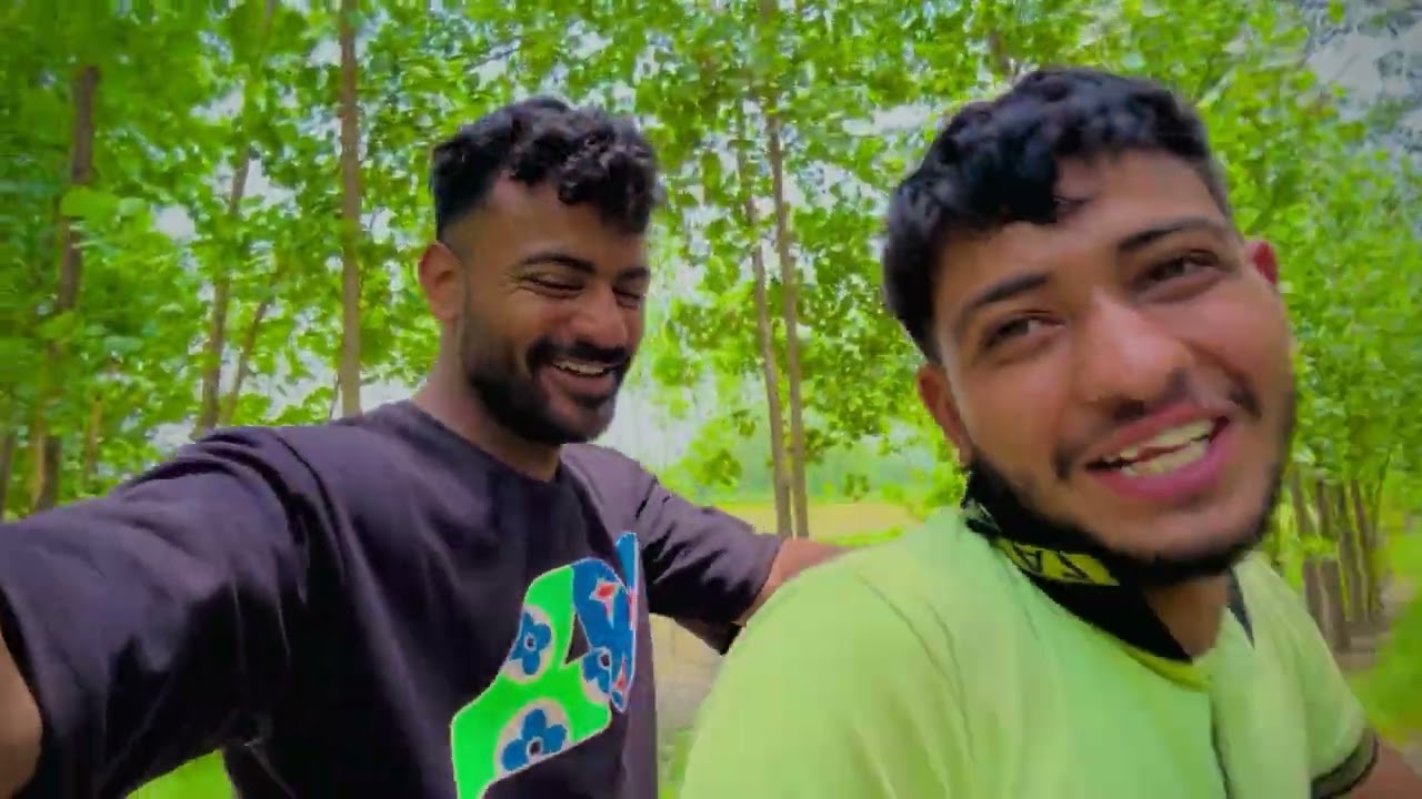 Raju k saat masti 😂😂😂
