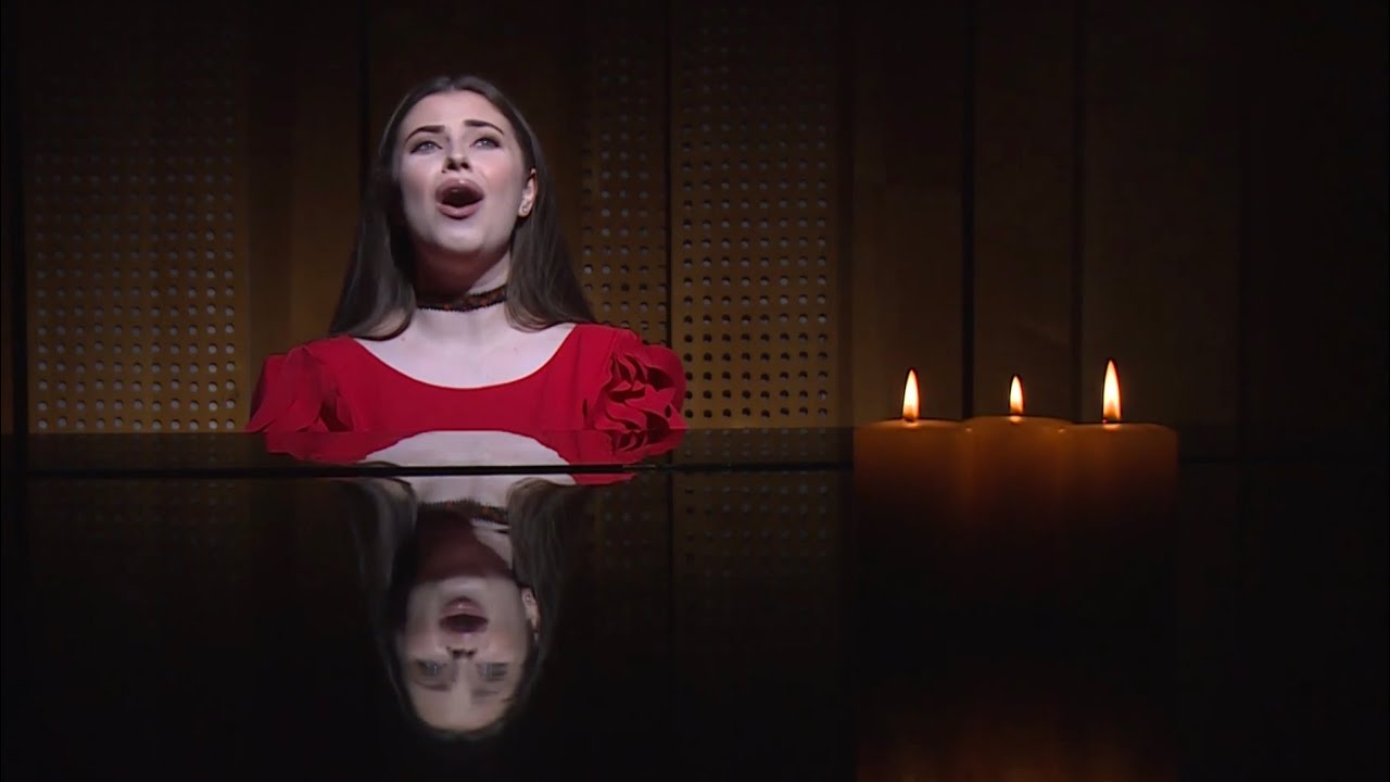 Nicoleta Hădărean - Sunt doar un om (Official Video)