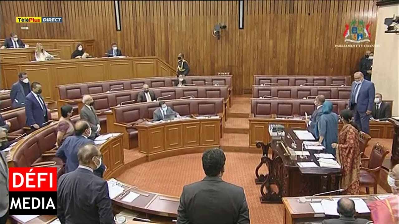 Assemblée nationale : trois députées du MMM expulsées