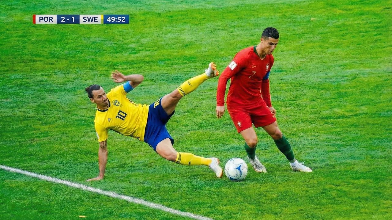 CRISTIANO RONALDO HUMILHOU IBRAHIMOVIC NO DIA QUE O MUNDO PRECISOU SE CURVAR AO REI