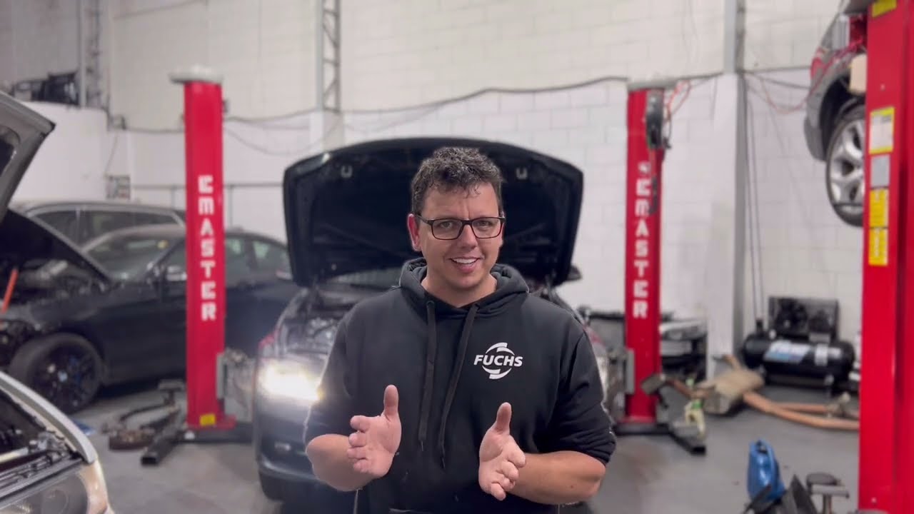 Barulho no motor da BMW 320i parece um grito!