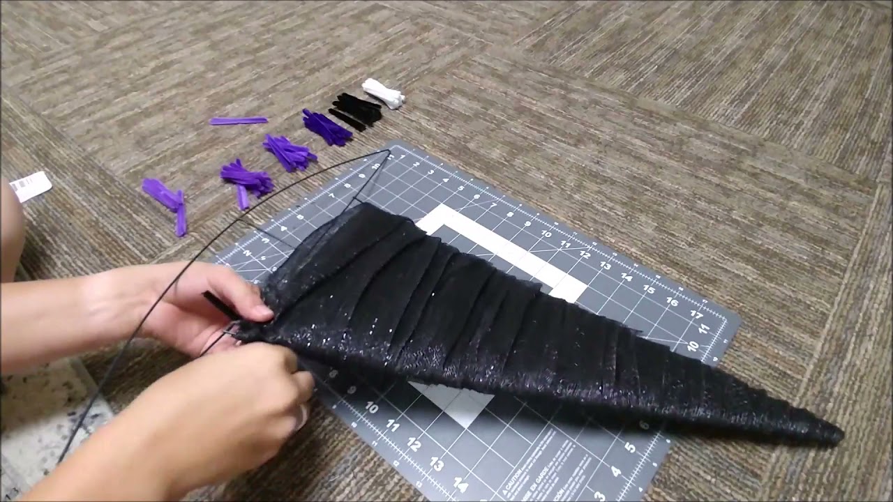 Witch Hat Wreath Tutorial