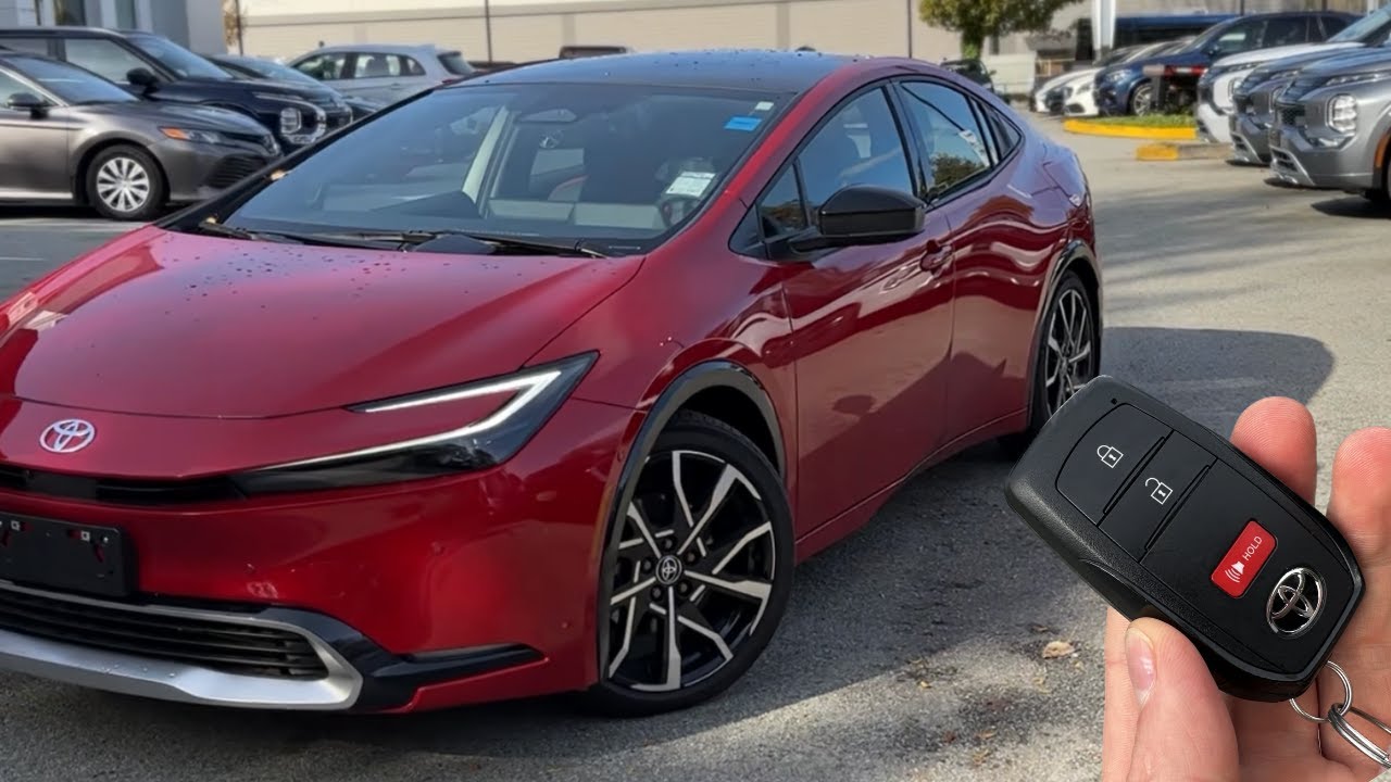 2023 Prius Prime XSE Premium Toyota real life walk around!