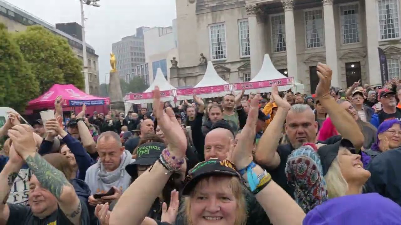 Ferocious Dog - Slow Motion Suicide @ Millennium Square Leeds