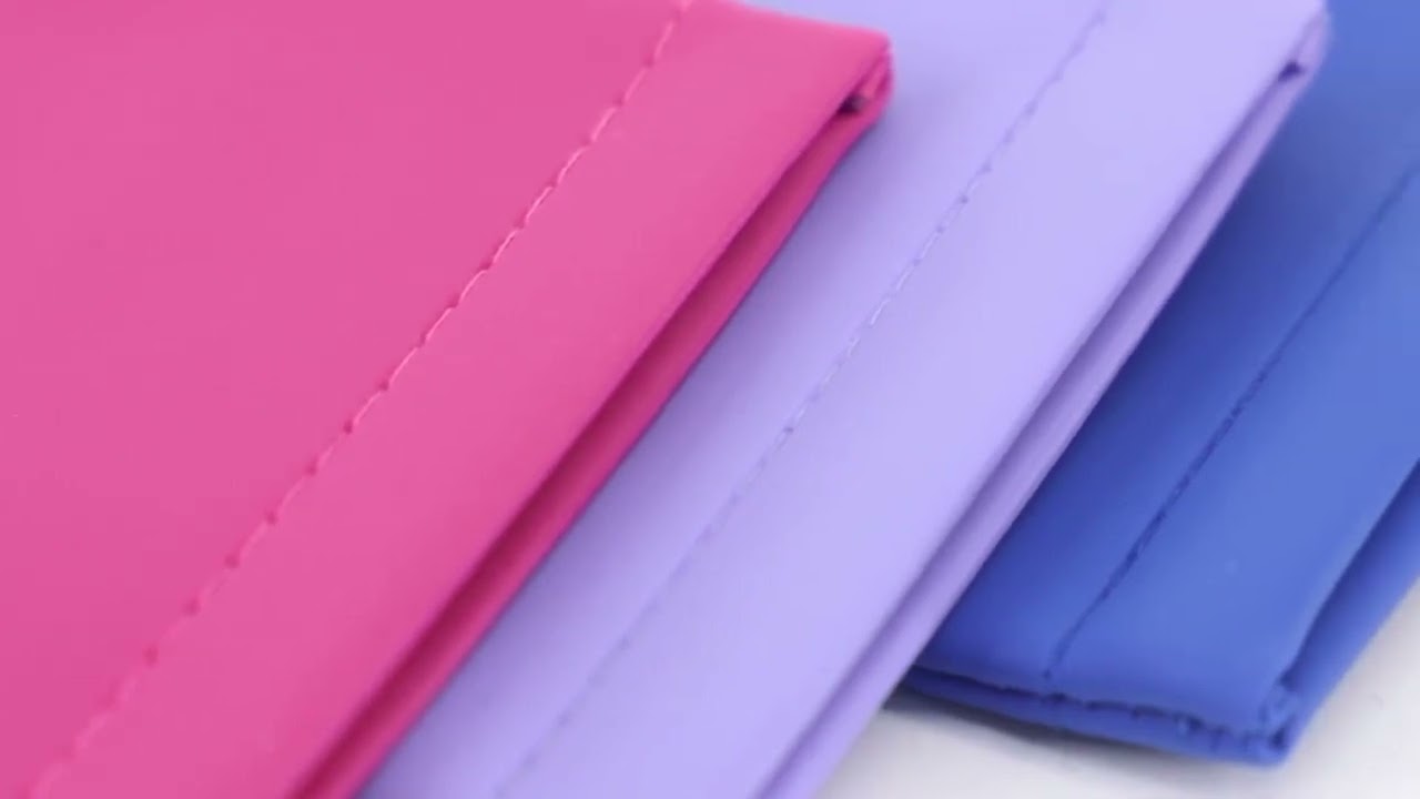 Magic snap-closure sunglasses pouch