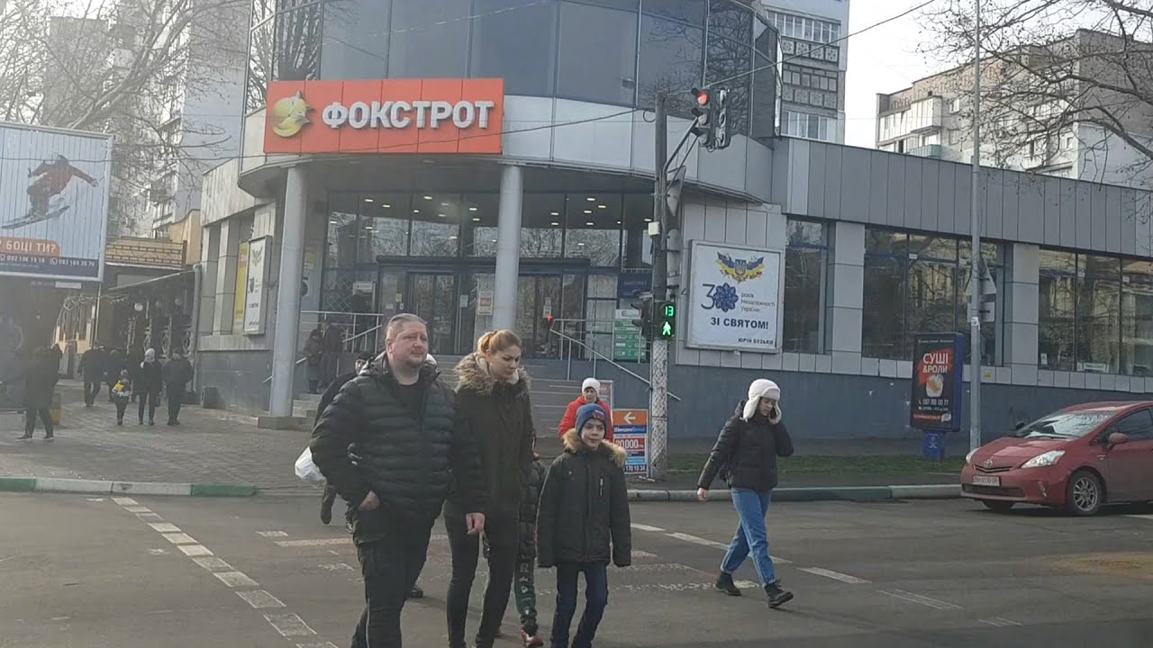 Украина. Черноморск. Поездка по улицам города. Новогодний Черноморск