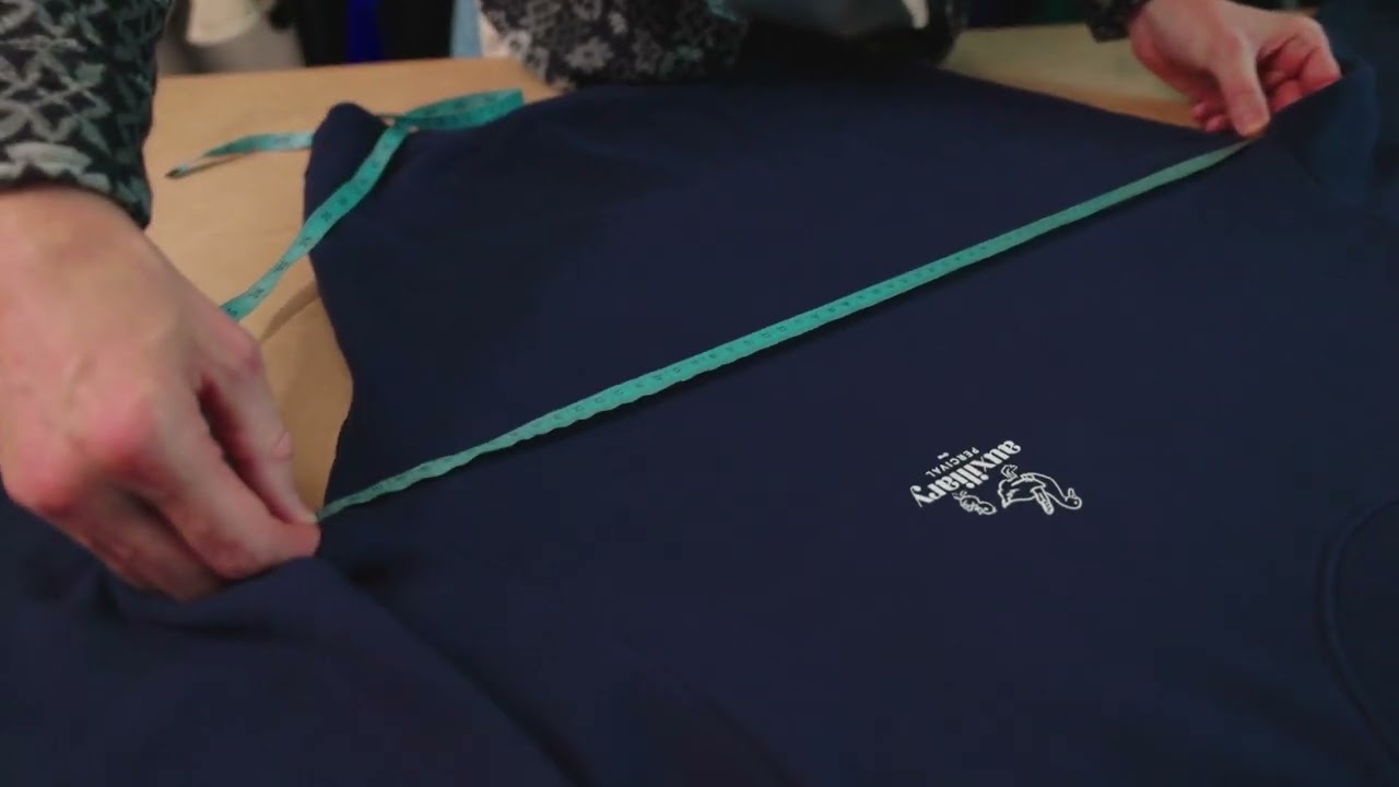 How to Measure a Men&rsquo;s Oversized Sweatshirt | Sizing Guide | Percival Menswear