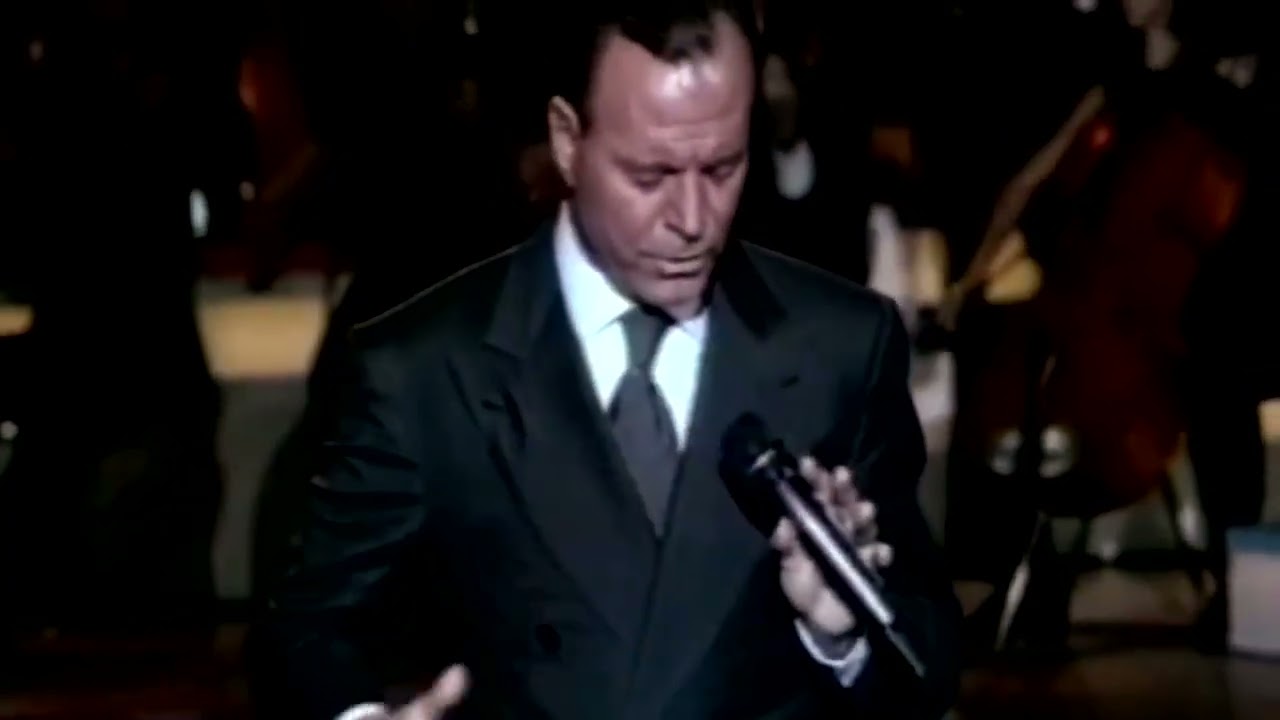 HEY por su creador, Julio Iglesias