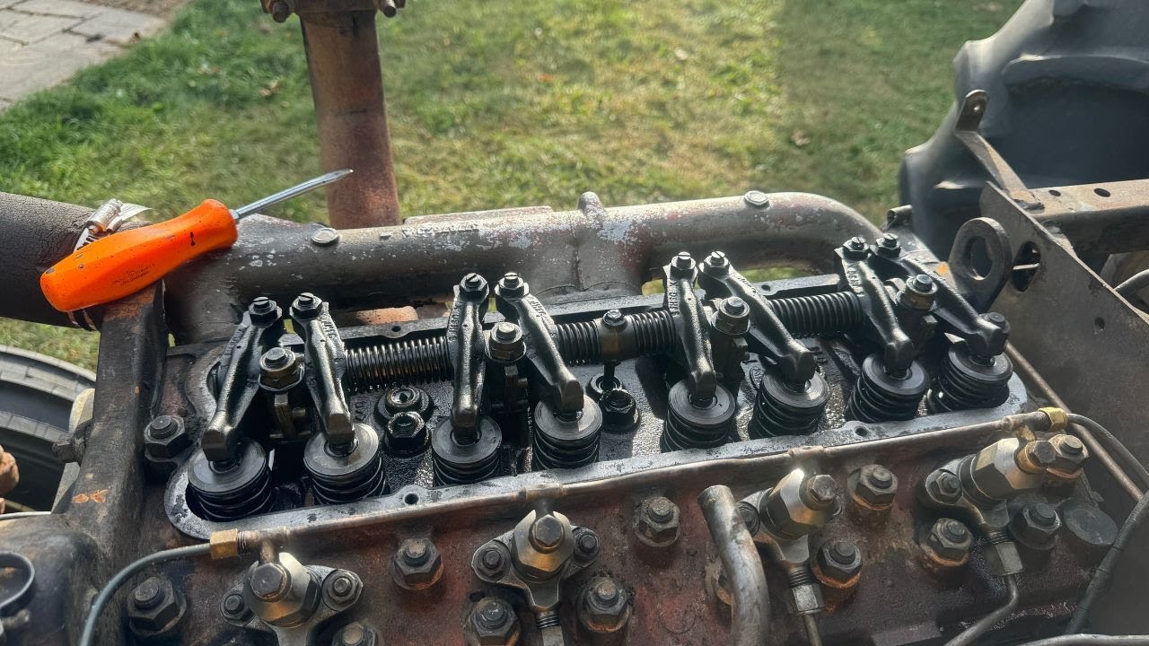 Massey Ferguson 175 / 180 Diesel Tractor Valve Adjustment Setup