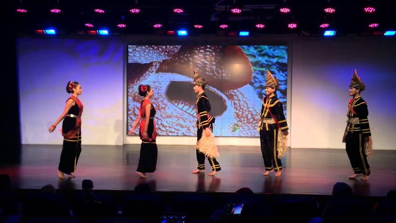 Tarian Sabah Sumazau IB