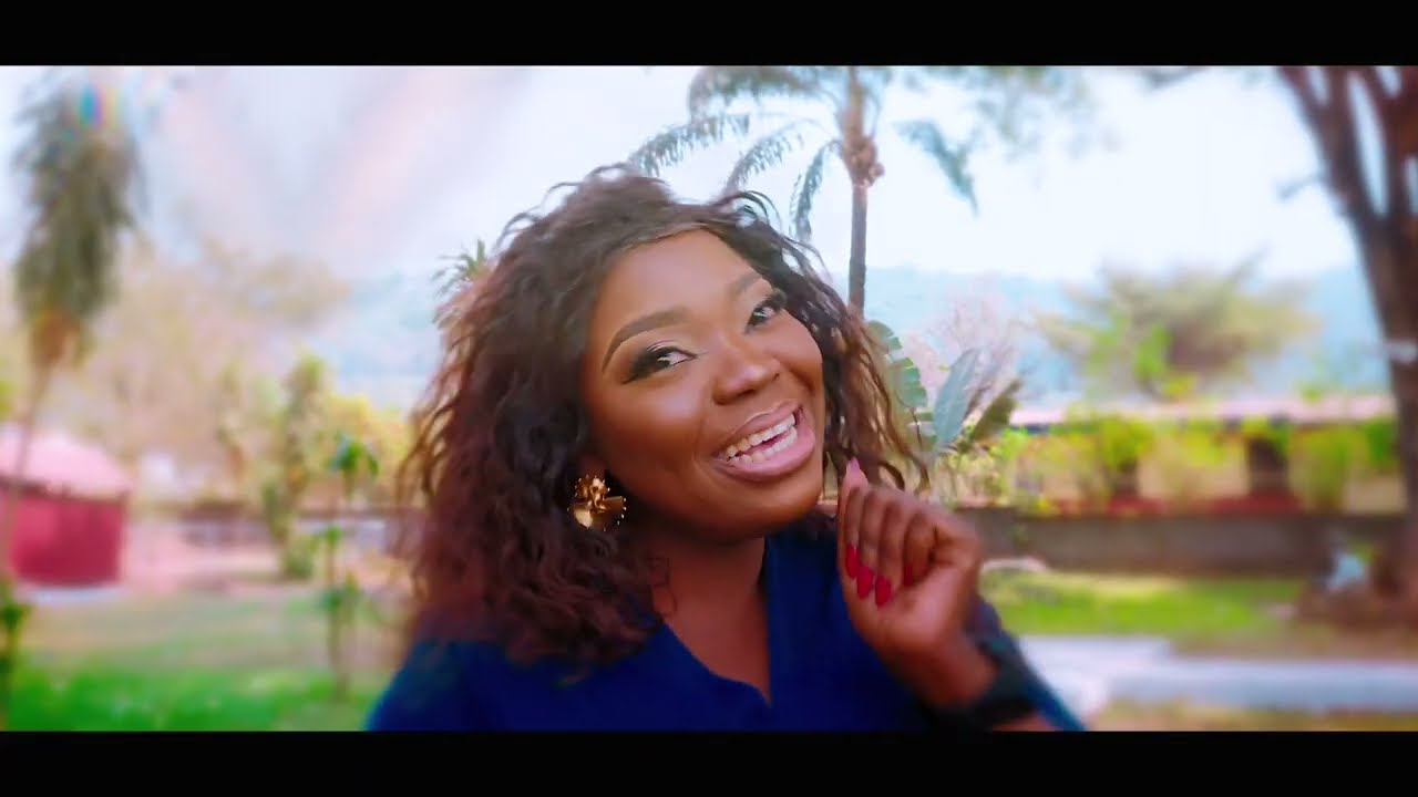 CAROLE ZOKOUA  - TRIOMPHÉ (OFFICIEL VIDEO)